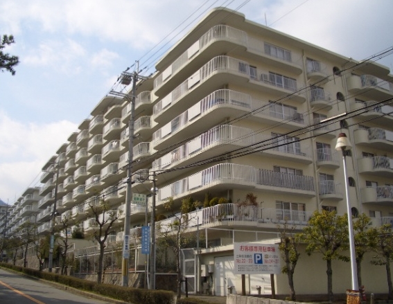 逆瀬川グリーンハイツA棟