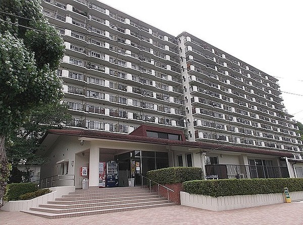サンハイツ宝塚五月台A棟