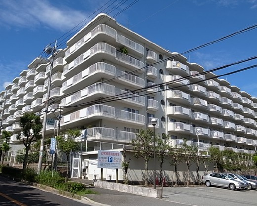 逆瀬川グリーンハイツA棟