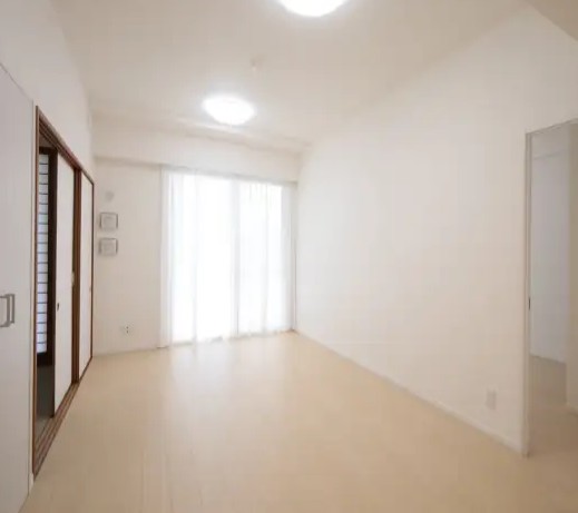 �t�@�~�[���t����U�E�K�[�f��