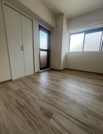 �O�����E�h���[����ː��r�_