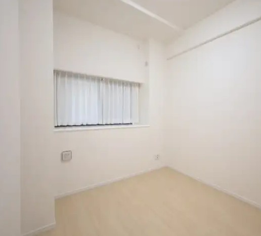 �t�@�~�[���t����U�E�K�[�f��