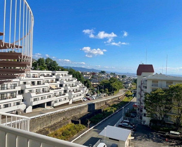 �t����O���[���n�C�c�c��